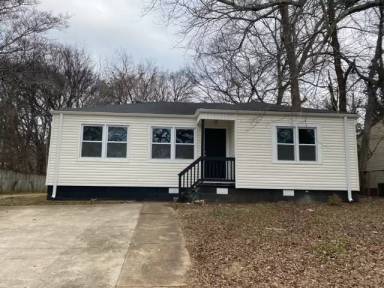 Main picture of 202 N Plymouth Rd NW