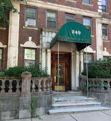 Main picture of 249 Chestnut Hill Ave