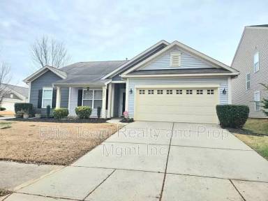 Main picture of 3021 S Devon St