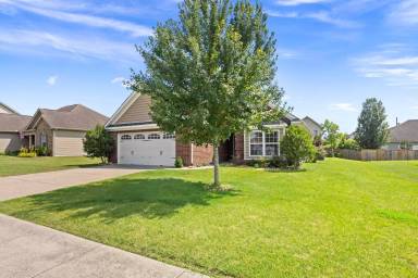 Main picture of 1075 Campbell Ave