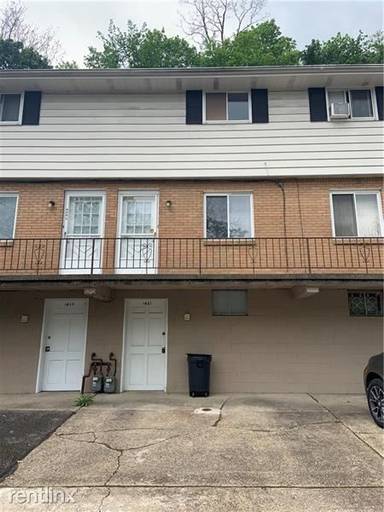 Main picture of 1421 Pine Hollow Rd