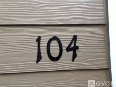 Main picture of 909 W 4th Ave