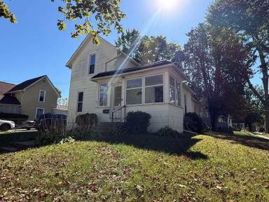 Main picture of 319 Douglas St