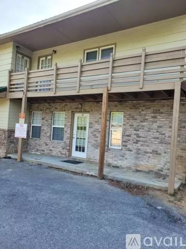 Main picture of 124 Clyde Townsend Rd