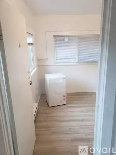 Main picture of 4547 19th Ave NE