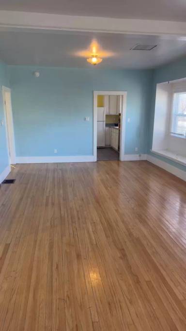 Main picture of 1001 Gunnison Ave