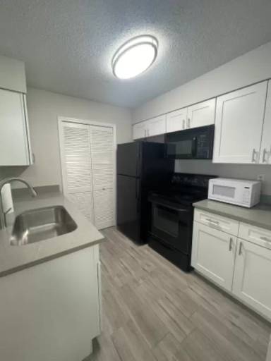 Main picture of 1019 S. Hiawassee Rd