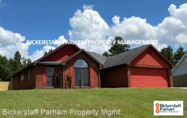 Main picture of 319 Lee Road 2019