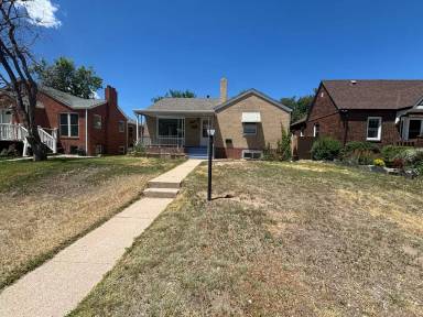 Main picture of 1808 E 19th St