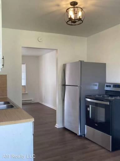 Main picture of 319 E Phifer St