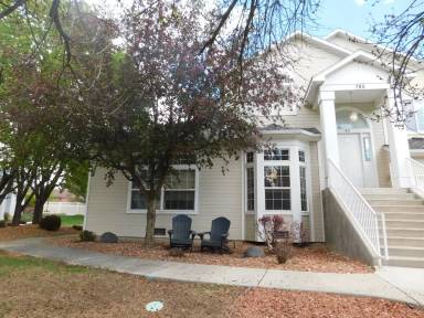 Main picture of 785 Glen Ct