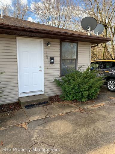 Main picture of 1429 N Wabash Ave