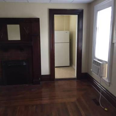 Main picture of 1003 8th St
