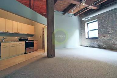 Main picture of 926 W Huron St