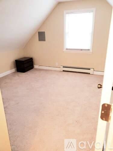 Main picture of 125 Beverly Ave
