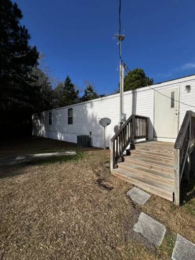 Main picture of 190 Dixon Rd