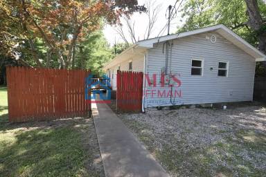 Main picture of 515 E Brumfield Ave