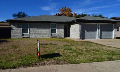 Main picture of 109 N Heights Dr