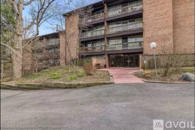 Main picture of 5700 Hillcrest Ln