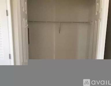 Main picture of 800 W Lill Ave