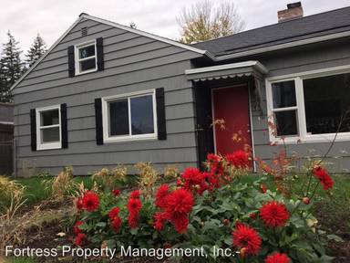 Main picture of 540 SE 151st Ave