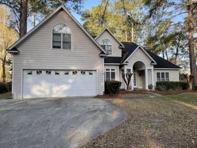 Main picture of 102 Knob Hill Rd