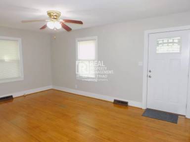 Main picture of 1119 Duke St