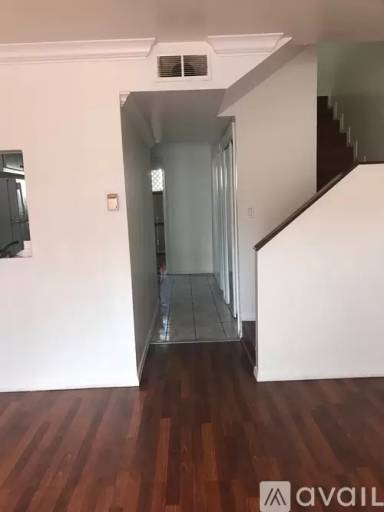 Main picture of 443 Woodlawn Ave