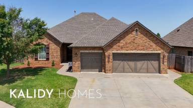 Main picture of 4713 NW 155th St