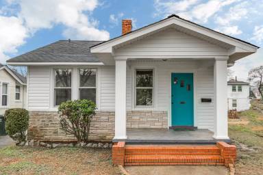 Main picture of 3328 Jeter Ave