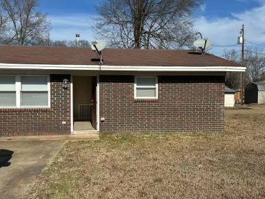 Main picture of 718 Forbes Dr
