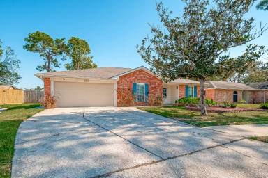 Main picture of 2607 Plymouth Rock Dr