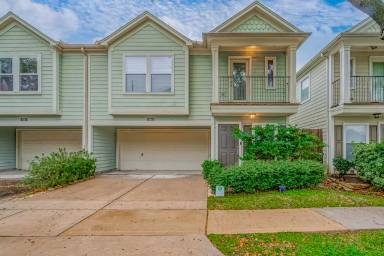Main picture of 804 Nicholson St