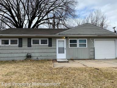 Main picture of 3521 SE Adams St