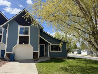 Main picture of 201 Grandview Way