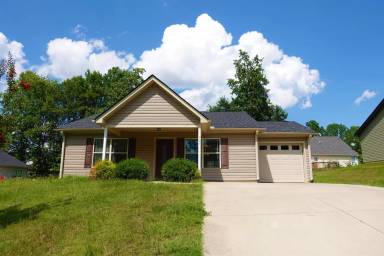 Main picture of 443 Blairwood Ct