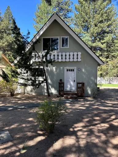 Main picture of 970 Tanglewood Dr