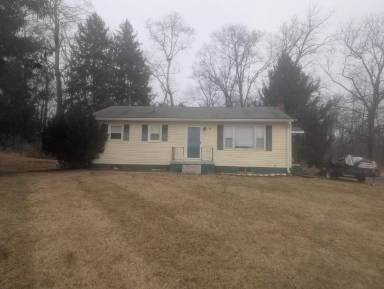 Main picture of 1195 Old Leetown Pike