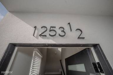 Main picture of 1255 N Kingsley Dr