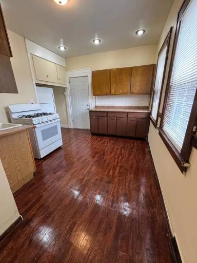 Main picture of 1259 N Main St