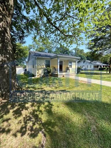 Main picture of 883 Harle Ave NW