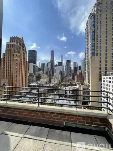 Main picture of 20 Beekman Pl