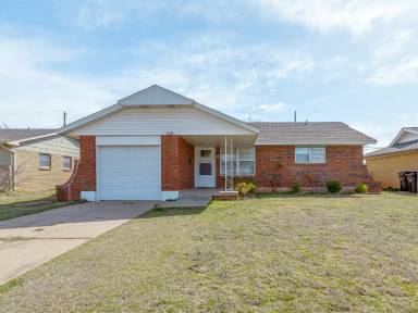 Main picture of 116 S Dallas Ave