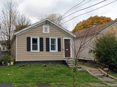 Main picture of 108 Spring St