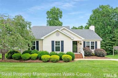Main picture of 6208 Sweden Dr