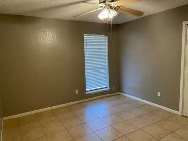 Main picture of 1045 Clark Rd