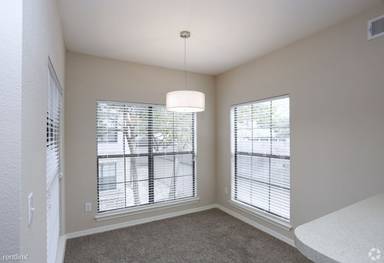 Main picture of 800 E William Cannon Dr