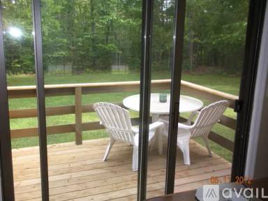 Main picture of 138 Pomeroy Dr