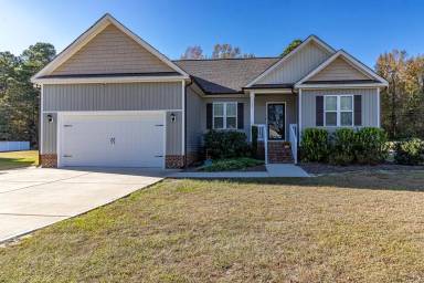 Main picture of 109 Hawk Pl