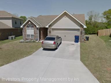 Main picture of 7812 Parkview Dr